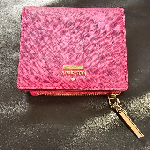 Kate Spade Cameron Street Adalyn Small Wallet Hot Pink Saffiano Leather EUC - Picture 4 of 13